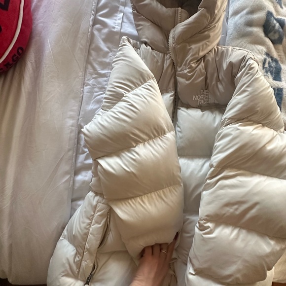 The North Face Women's Nuptse Belted Mid-Length Jacket - Picture 14 of 14